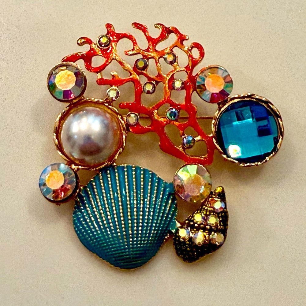 Colorful Sea-she’ll Inspired Brooch